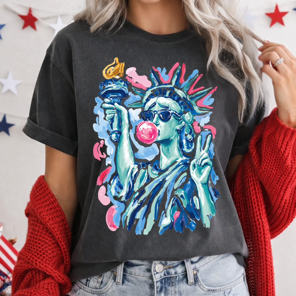 Statue of Liberty Blowing Bubble Tee